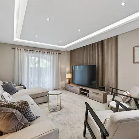 Townhouse Sasha بيت للعطل *