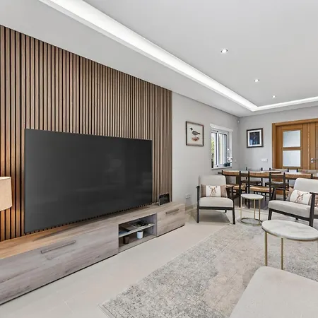 Townhouse Sasha المانسيل
