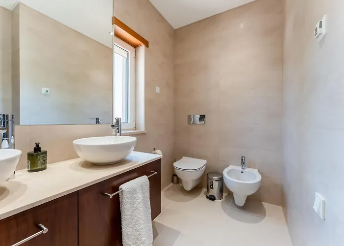 Townhouse Sasha 別荘 アルマンシル