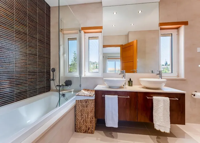 Dom wakacyjny Townhouse Sasha *