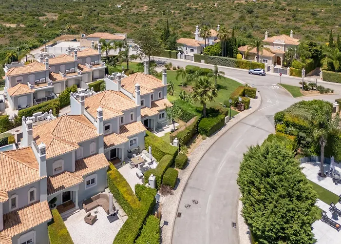 Townhouse Sasha Dom wakacyjny Almancil