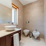 Townhouse Sasha 펜션 알만실
