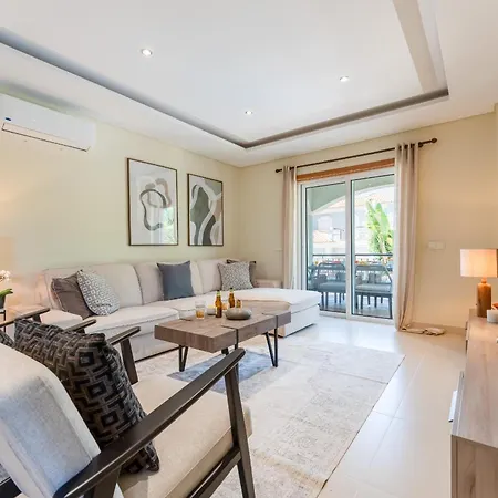 Townhouse Sasha Holiday home